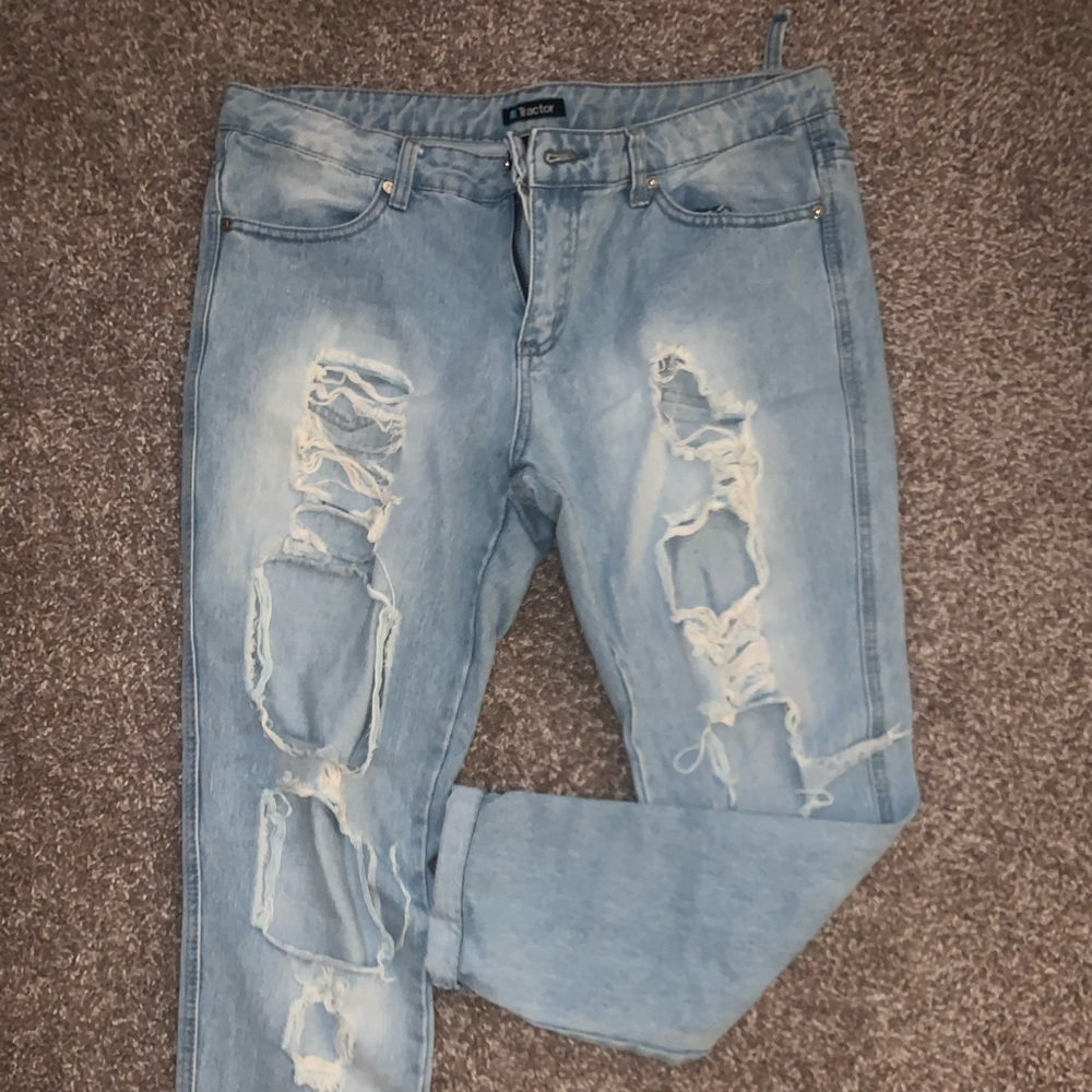 Tractr ripped boyfriend jeans